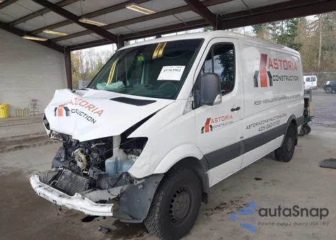 2016 Mercedes-Benz Sprinter 2500 Normal Roof z USA, uszkodzony, nr VIN WD3PE7DD3GP320558